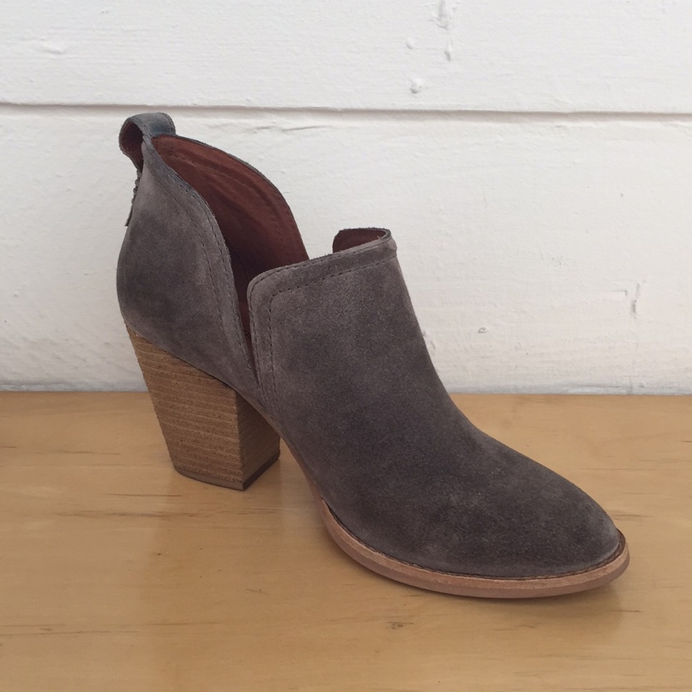 Jeffrey Campbell Rosalee Bootie Taupe Suede 8.5